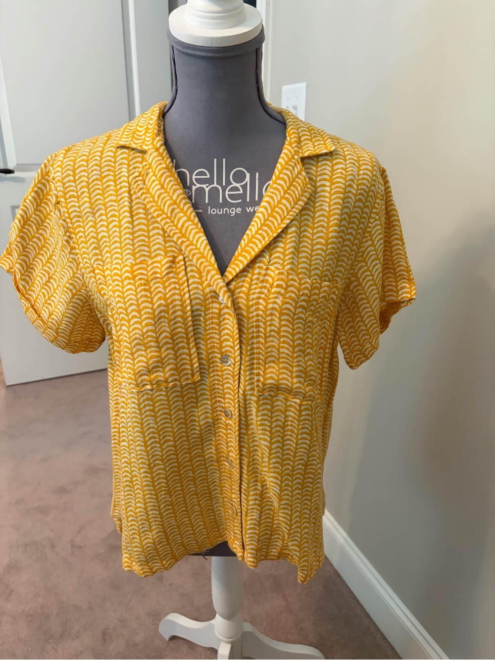 Anthropologie Yellow & White Printed Short-Sleeve Button-Down Blouse